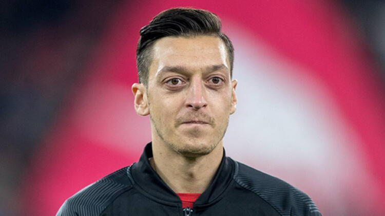 mesutOzil.jpg